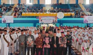 Ratusan peserta Imtihan dan Khotmil Quran bersama Bupati Kutim (dok: HRNews)
